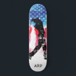 Skateboard *~* Golf Militaire Golf Rouge Blanc Bleu Drapeau<br><div class="desc">* Drapeau patriotique américain avec silhouette noire Golfer / Golf. . Ce design présente le drapeau américain des États-Unis, également connu sous le nom de Vieux Gloire et Étoiles et rayures. Ce motif Watercolor American Flag comprend les couleurs Red White Blue sous forme d'étoiles et rayées. * Idéal pour les...</div>