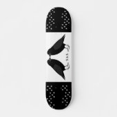 Skateboard Gothique Mariage Kissing Ravens Personnalisé Monog (Devant)