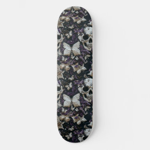 Skateboard gothique noir pourpre crânes et papillo