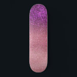 Skateboard Gradient ombre<br><div class="desc">Cette impression élégante, séduisante et chic est parfaite pour la jeune fille branchée et élégante. Il présente une parties scintillant violet brillant imitant en rose rose en dégradé rose pâle foncé. C'est moderne, joli, girly, unique, et cool. ***REMARQUE IMPORTANTE DE CONCEPTION : Pour toute demande de conception personnalisée comme les...</div>