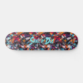 Skateboard Graffiti avec Texte Bleu Électrique et Devise de S (Horz)
