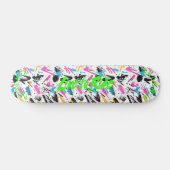 Skateboard Graffiti vibrant et devise 'Vivre pour rouler' en (Horz)