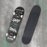 Skateboard Gras Gritty Dark Grunge Style urbain Votre nom<br><div class="desc">Ce skateboard grunge foncé apporte de l'énergie brute et un avantage moderne à votre conduite. Avec sa texture grasse et son nom personnalisé, il est parfait pour se démarquer au parc de patinage ou en exposition. Les couleurs, les polices et le texte peuvent être personnalisés pour correspondre à votre image....</div>