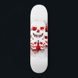 Skateboard Grunge Skull Motif<br><div class="desc">Des crânes riants gothiques imprimés sur votre skateboard.</div>