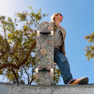 Skateboard Hip Retro Chic Funky Floral Circles Art Motif