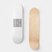 Skateboard Initiales de couple modifiables | Blanc et gris (Recto)