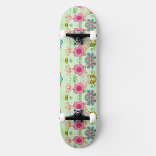 Skateboard Jardin Éclectique Enchantant : Beauté Florale Dive