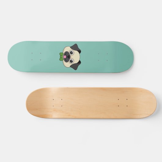 Skateboard Joli chien Carlin avec Papillon (Horz)