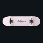 Skateboard Joli Pastel Rose Élégant Simple Mignonne Monogramm<br><div class="desc">Élevez vos promenades en skateboard avec une perfection rose personnalisée. Ce joli pont est un rose pastel doux,  un cadre élégant à un monogramme formé de votre initiale et nom. Avec une élégance rafraîchissante,  ce skateboard fait un joli cadeau personnalisé et un accessoire amusant pour compléter votre style.</div>