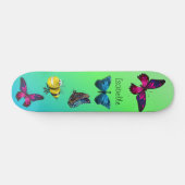 Skateboard Joyeux Bumblebee avec de belles papillons (Horz)