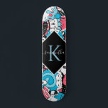 Skateboard Kawaii Style de dessin Dessert Nom et enfants init<br><div class="desc">Ce skateboard amusant avec un motif de dessert de style kawaii de dessin animé ferait un cadeau merveilleux pour quelqu'un,  qui est dans le skateboard! Ajoutez facilement le nom et l'initiale souhaités en cliquant sur l'option "personnaliser ce modèle".</div>