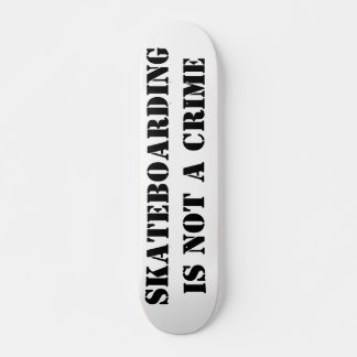 Skateboard La planche de skate Skateboarding n'est pas un cri