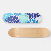 Skateboard La turquoise turquoise assez bleue fleurit l'art (Horz)