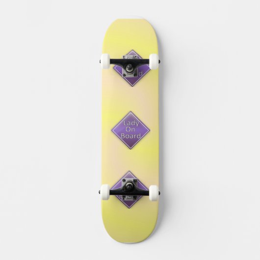 Skateboard Lady on Board Skate (Recto)