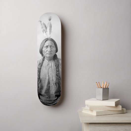 Skateboard Lakota Leader assis Bull Amérindien (Art mural)