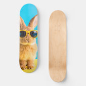 Skateboard lapin avec des lunettes de soleil (Recto)