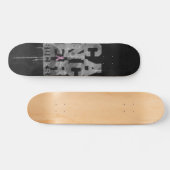 SKATEBOARD LE CANCER SUCE (Horz)
