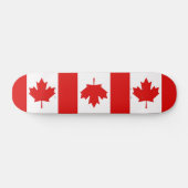 Skateboard Le drapeau de la Feuille d'érable du Canada (Horz)