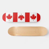 Skateboard Le drapeau de la Feuille d'érable du Canada (Horz)