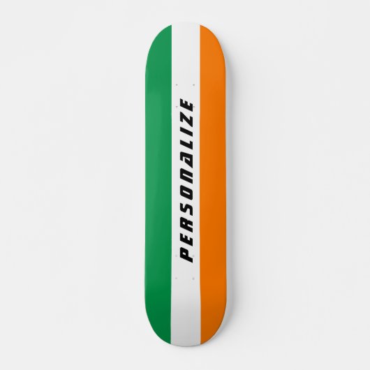 Skateboard Le drapeau irlandais conçoivent la plate-forme en (Devant)
