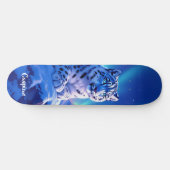Skateboard Léopard des neiges époustouflant sur un rocher de (Horz)