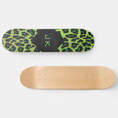 Skateboard Léopard Noir et Vert avec Monogramme (Horz)