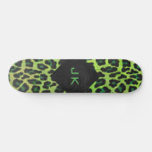 Skateboard Léopard Noir et Vert avec Monogramme (Horz)