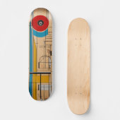 Skateboard l'esprit Bauhaus dans chaque flip et mouture (Recto)