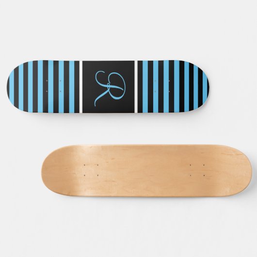 Skateboard Lettre initiale personnalisée en bleu et noir trié (Horz)