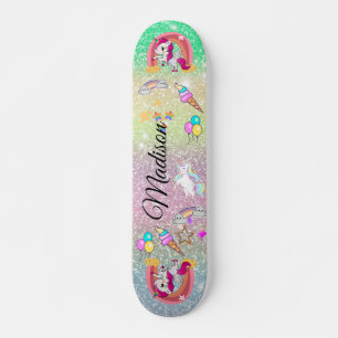 Skateboard licorne arc-en-ciel