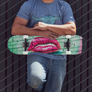 Skateboard - Lippenstift Urban Street Art