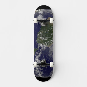 Skateboard L'Ouragan Sandy Le Long De La Côte Est Des États-U