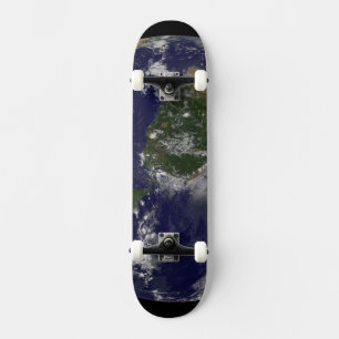 Skateboard L'Ouragan Sandy Le Long De La Côte Est Des États-U