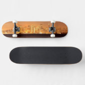Skateboard Lune plaçant au-dessus de San Francisco décembre (Horz)