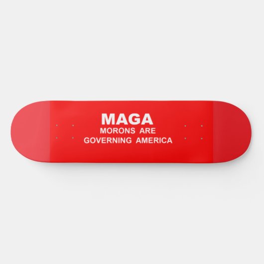 SKATEBOARD MAGA (Horz)
