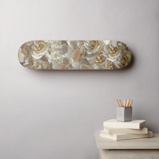 Skateboard Many beautiful petals of rose (Art mural (Horz))