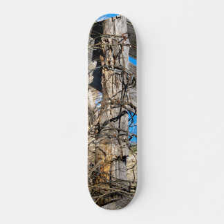 Skateboard met Gnarly Rusty Barbed Wire-ontwerp
