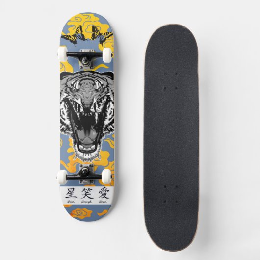 SKATEBOARD MET JAPANESE TIGER EN GEEL CLOUDS (Voorkant)