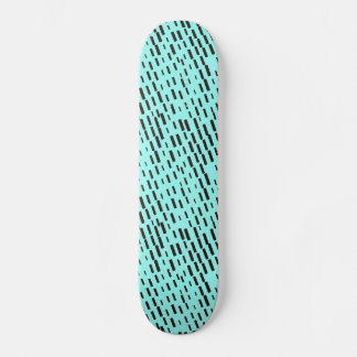 Skateboard met zwarte abstracte print.