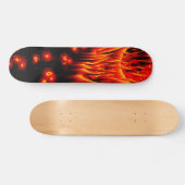 Skateboard Météore et planche à roulettes de flammes (Horz)
