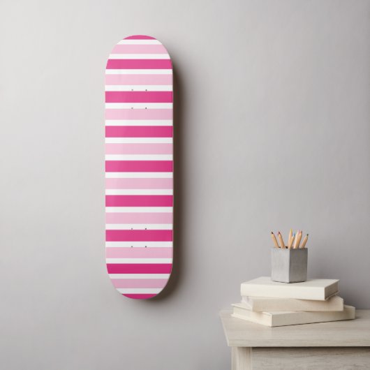 Skateboard Mignon Chic Rayures Roses et Blanches (Art mural)