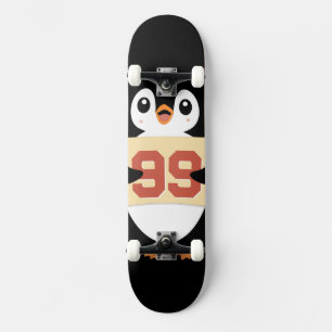 Skateboard Mignon Manchot Tenant un Panneau