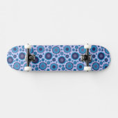 Skateboard Mignons motifs de soleils multicolores bleus (Horz)