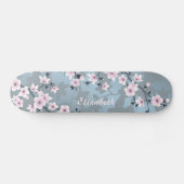 Skateboard Monogramme de fleurs de cerisier rose gris (Horz)