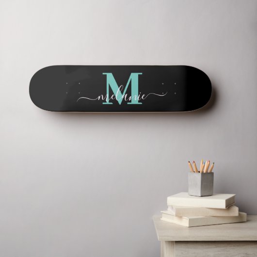 Skateboard Monogramme de nom personnalisé de script de fille (Art mural (Horz))