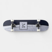 Skateboard Monogramme de plume argenté et marine sophistiqué (Horz)