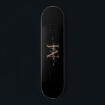 Skateboard Monogramme d'or noir fille Élégant Script moderne<br><div class="desc">Girl Black Gold Monogramme élégant Script moderne Skateboard</div>