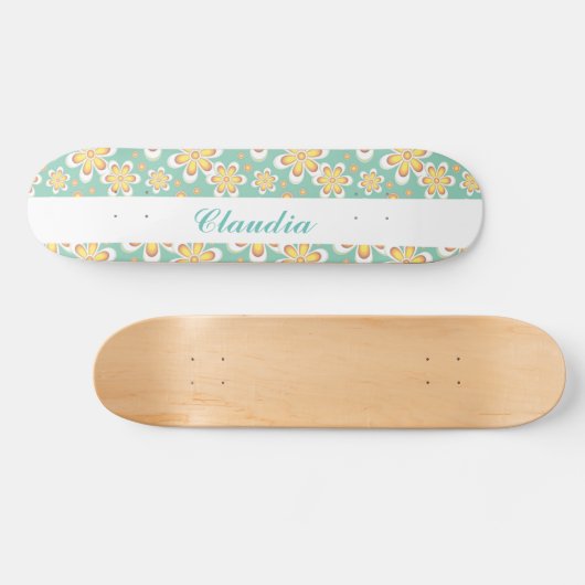 Skateboard Monogramme joli fleurs orange sur vert (Horz)