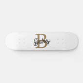 Skateboard Monogramme moderne élégant Nom Black Gold Script (Horz)