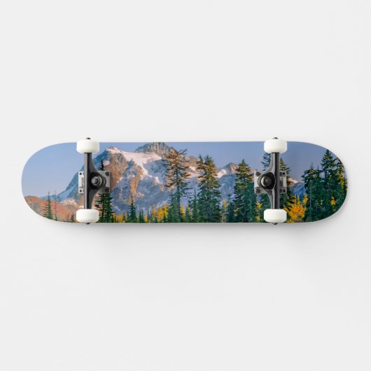 Skateboard Mont Shuksan reflété dans le lac Reflection (Horz)